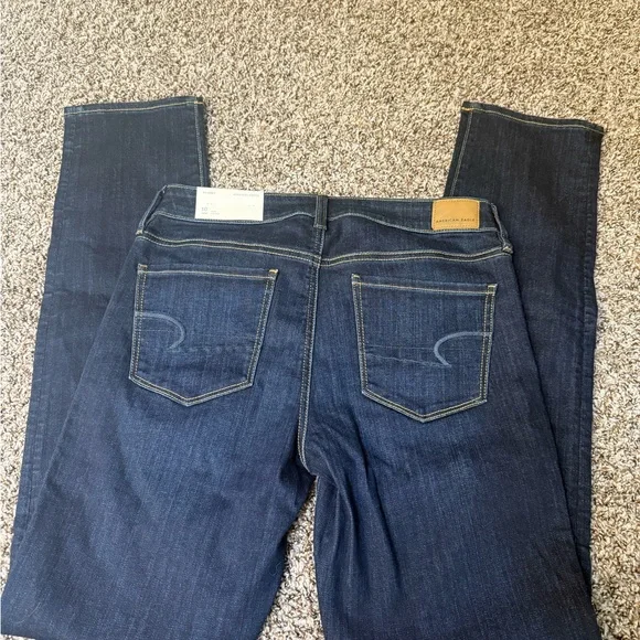 New with Tags! Women’s Size 10 Long American Eagle Outfitters Jeans - Picture 3 of 5